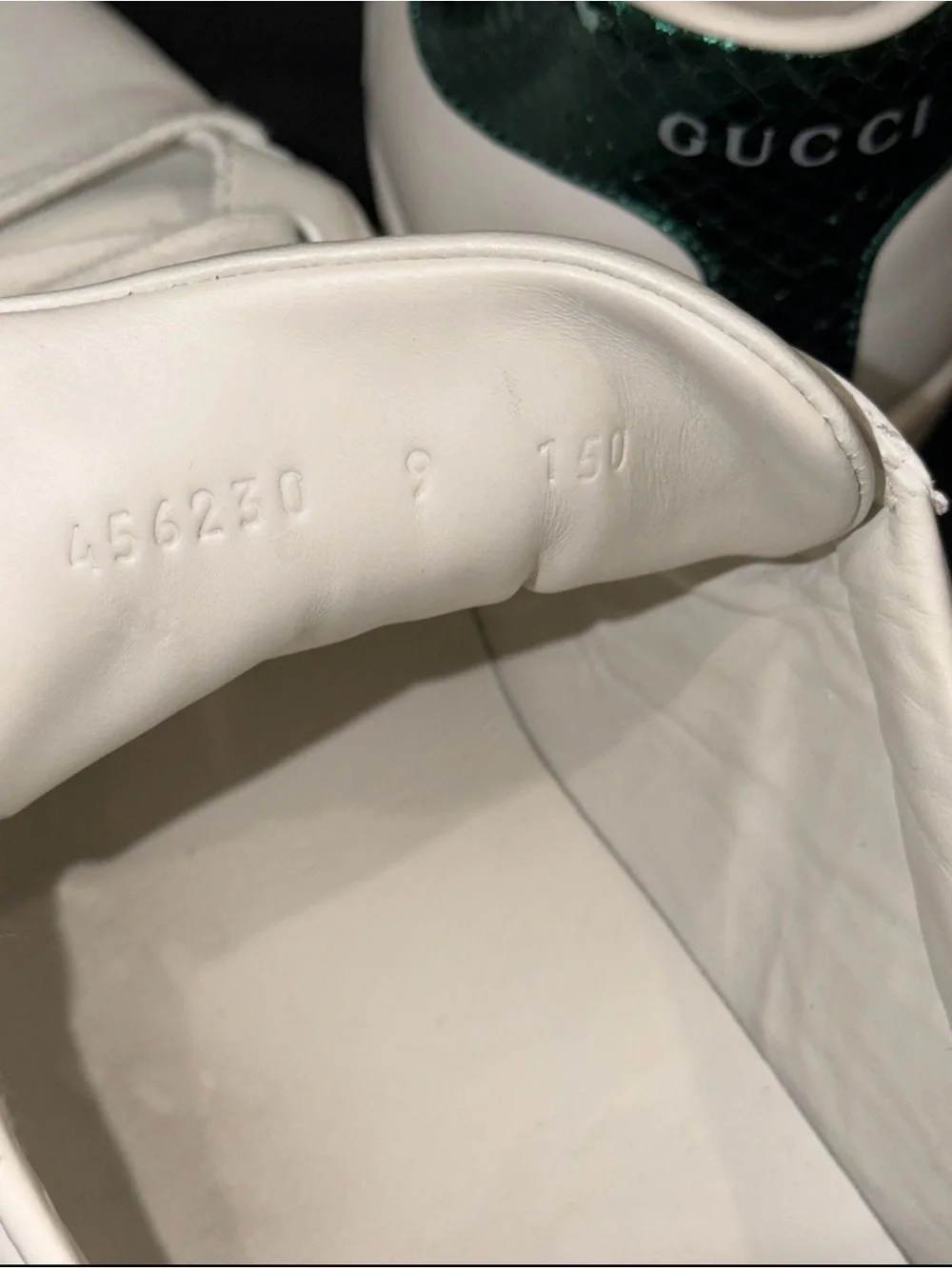 Authentic Men’s Gucci White Leather Low-Top Sneakers with Green & Red Stripe